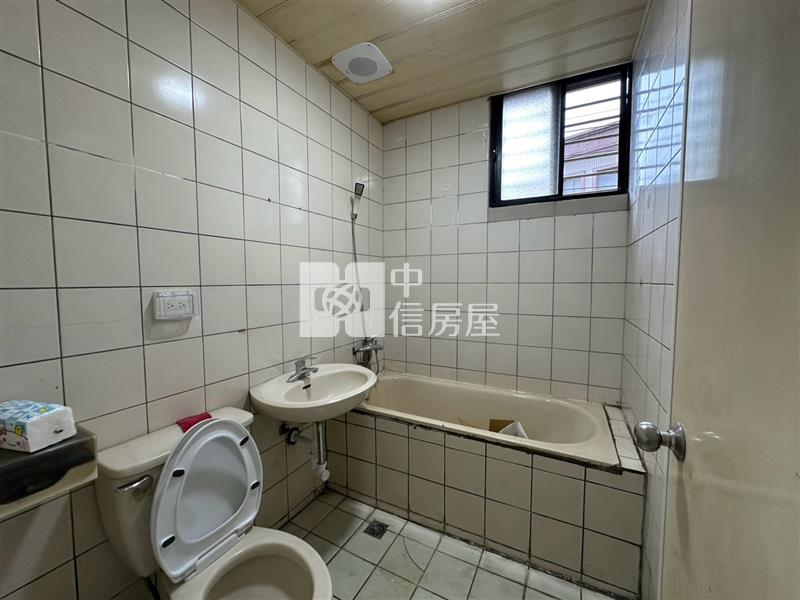 ▲新加坡邊間1樓房屋室內格局與周邊環境