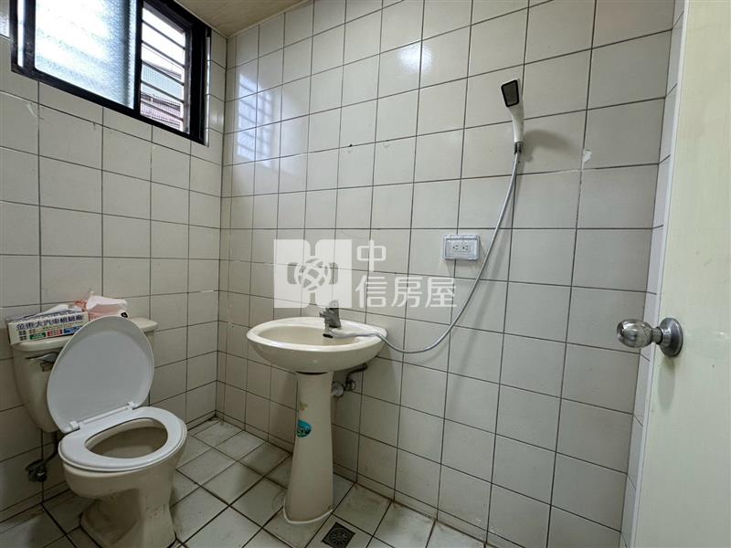 ▲新加坡邊間1樓房屋室內格局與周邊環境