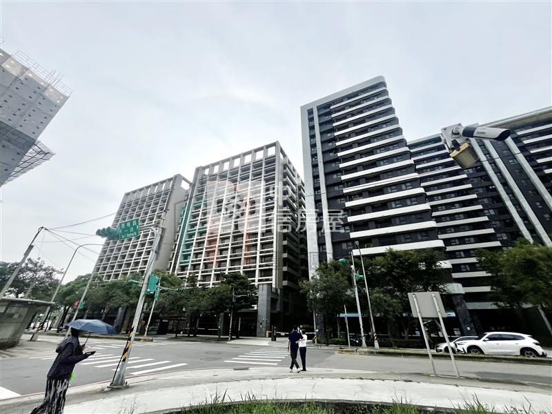 【豐禾】青埔A18雙面採光大露台商辦+車房屋室內格局與周邊環境