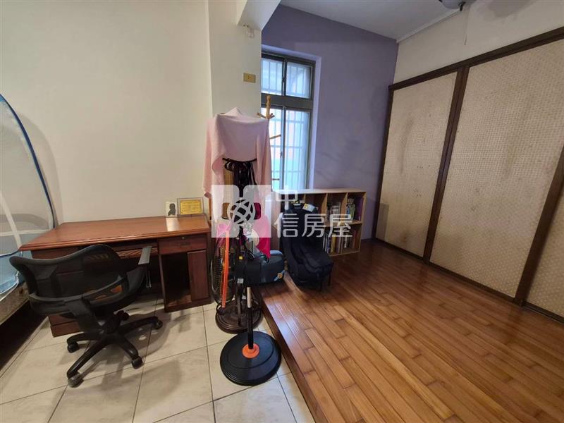 頭份中央路尚順靜巷優質美墅房屋室內格局與周邊環境