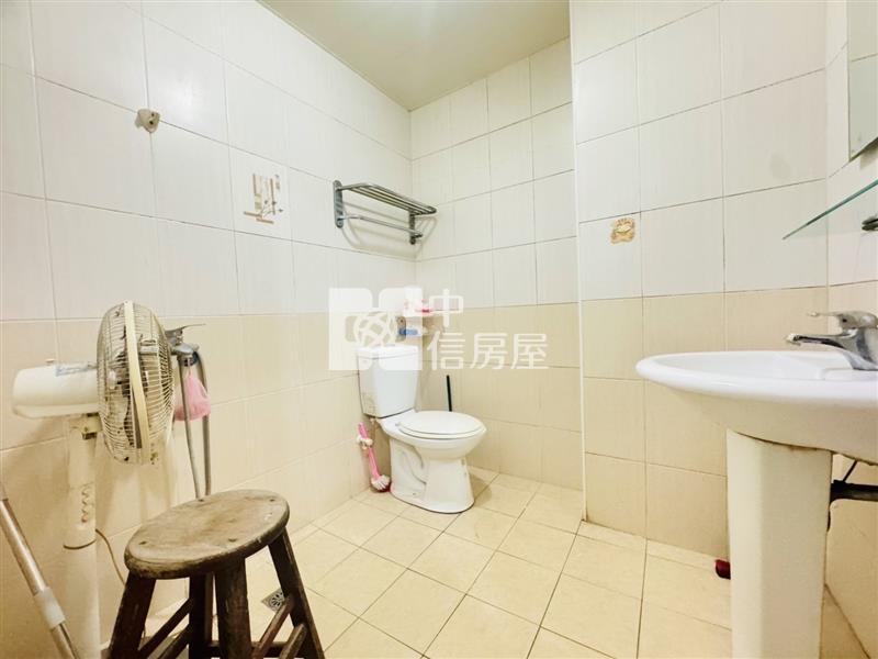 照南學區整新透天房屋室內格局與周邊環境