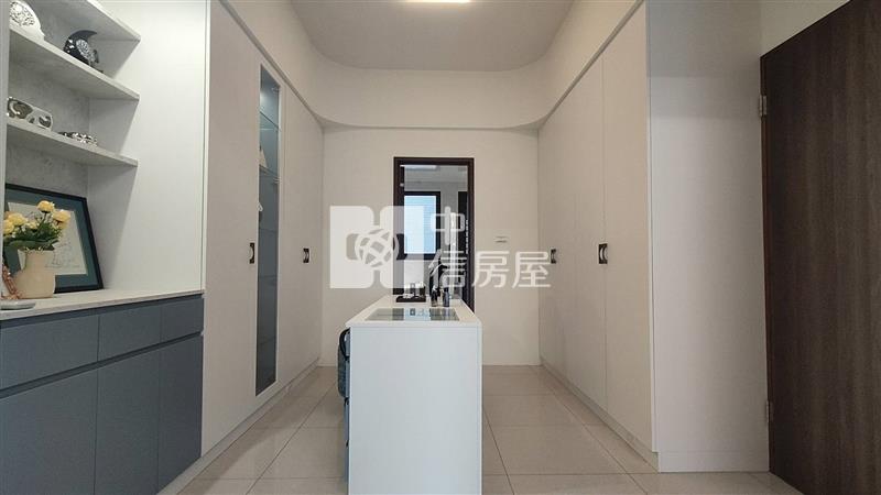 【奔馳】草漯大地坪電梯別墅房屋室內格局與周邊環境