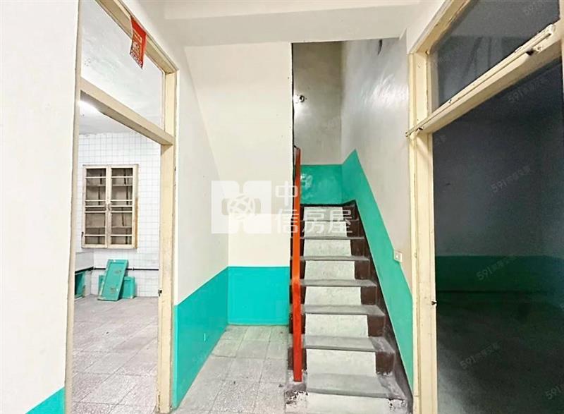 頭屋中華懷舊復古簡約透天房屋室內格局與周邊環境
