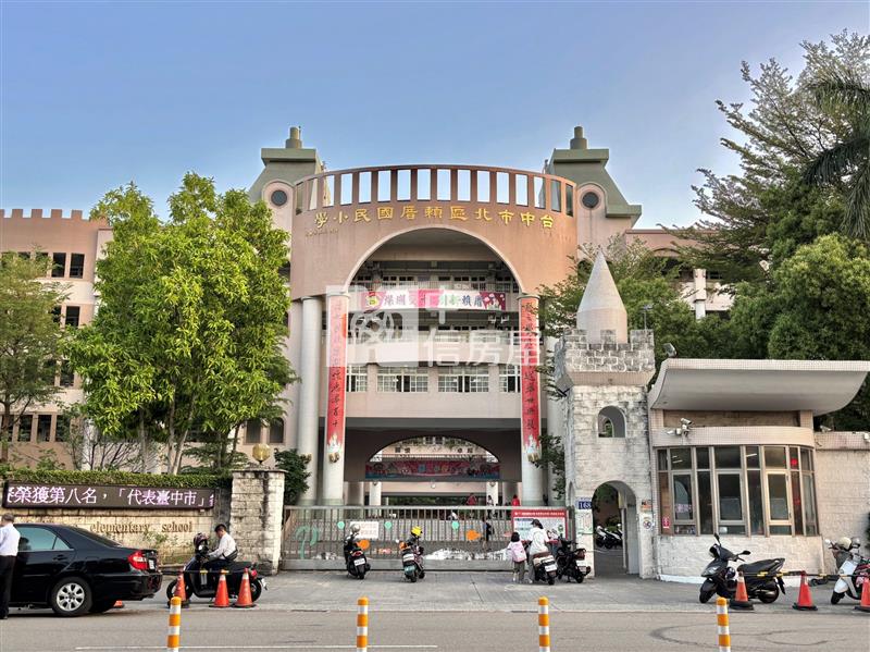 曉明女中旁儷晶美套房房屋室內格局與周邊環境