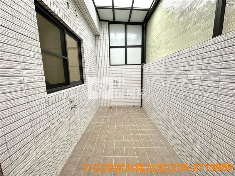 民雄日光市店面房屋室內格局與周邊環境