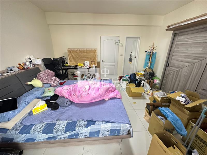 大里新仁路商圈孝親大地坪別墅房屋室內格局與周邊環境