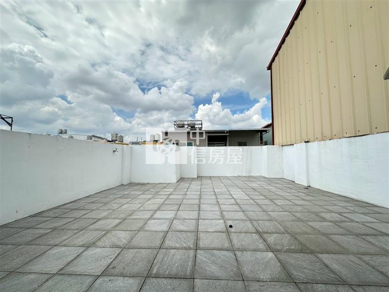 大里新仁路商圈孝親大地坪別墅房屋室內格局與周邊環境