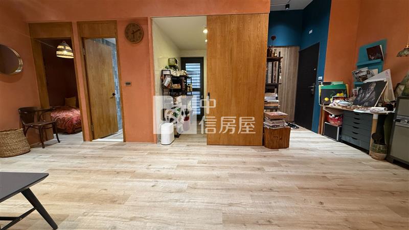 過嶺-名馳雋朗2期1樓店住房屋室內格局與周邊環境