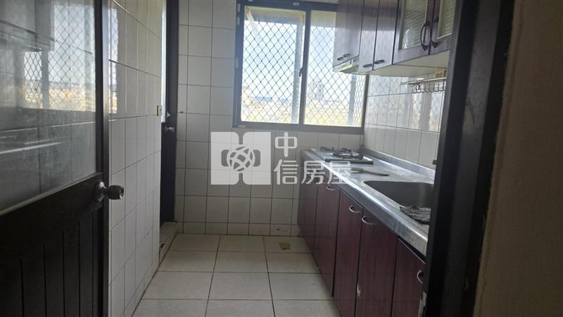 員林稅捐處旁華廈房屋室內格局與周邊環境