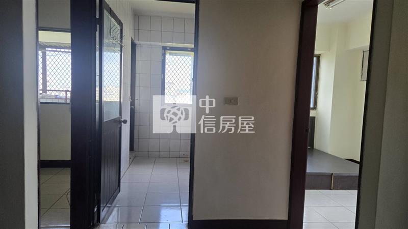 員林稅捐處旁華廈房屋室內格局與周邊環境