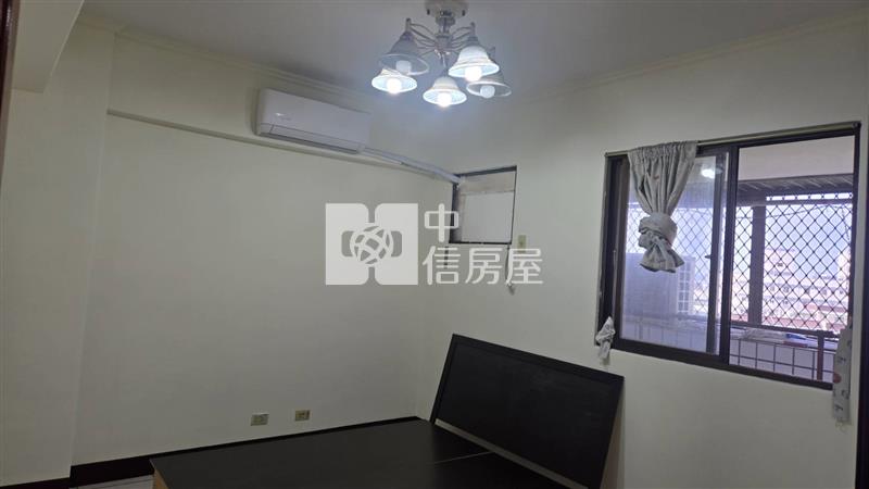員林稅捐處旁華廈房屋室內格局與周邊環境