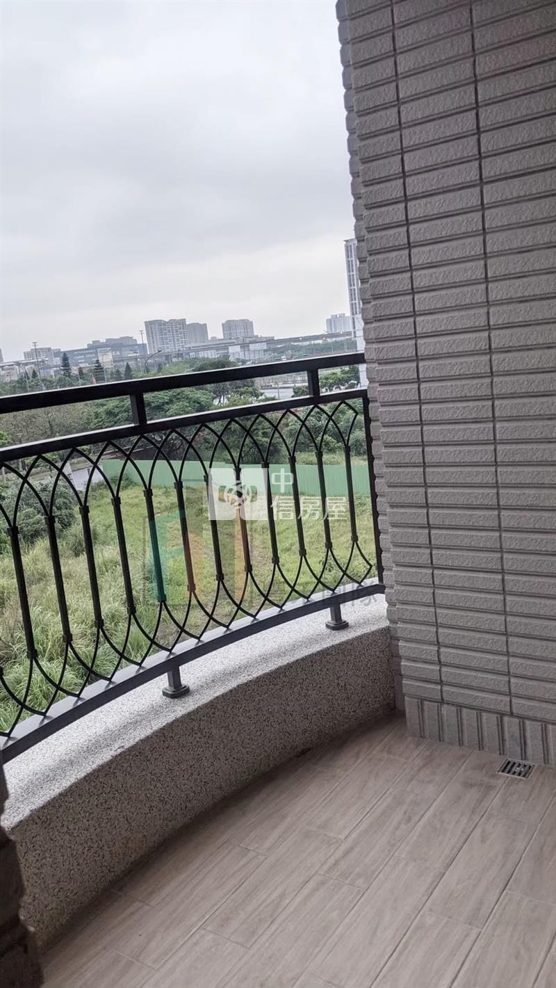 【豐禾】【青埔國中】雙陽台邊間採光2房車房屋室內格局與周邊環境