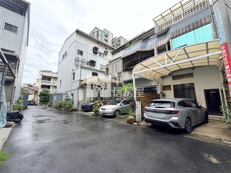五期公益商圈前院透天房屋室內格局與周邊環境
