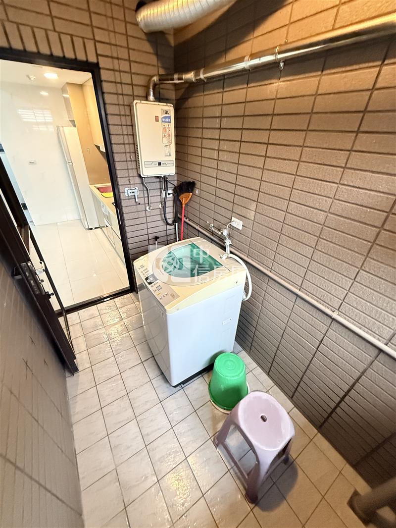 統領百貨旁*優質電梯2房車房屋室內格局與周邊環境