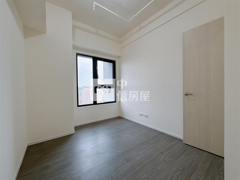 【安家】中路鉑克棶城市景觀三房車房屋室內格局與周邊環境