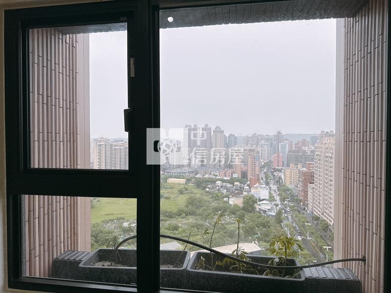 【安家】中路鉑克棶城市景觀三房車房屋室內格局與周邊環境