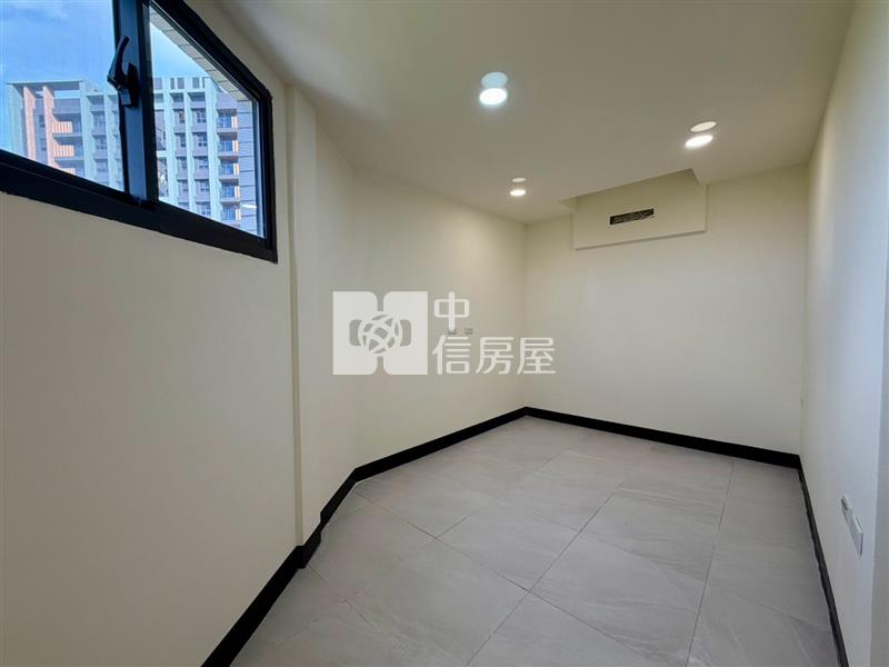 鑫聖中信-金陵路三段整新美透天房屋室內格局與周邊環境
