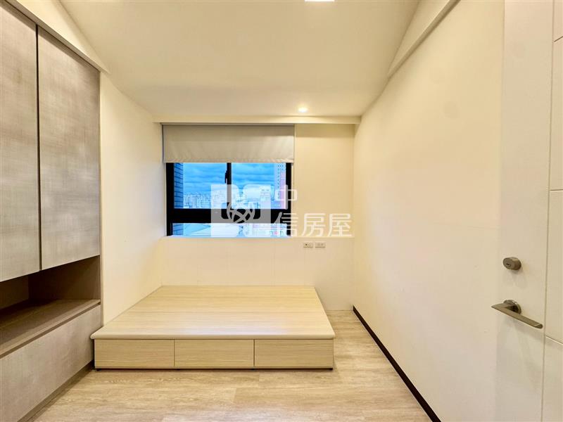 冠德文心綻兩房平車房屋室內格局與周邊環境