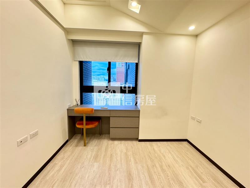 冠德文心綻兩房平車房屋室內格局與周邊環境