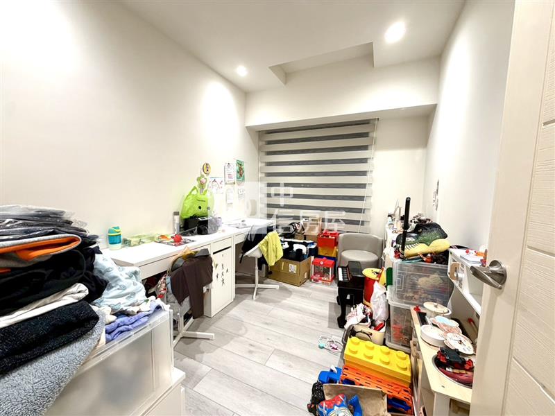 楊梅金溪特區阿麗拉精美3+1房車房屋室內格局與周邊環境