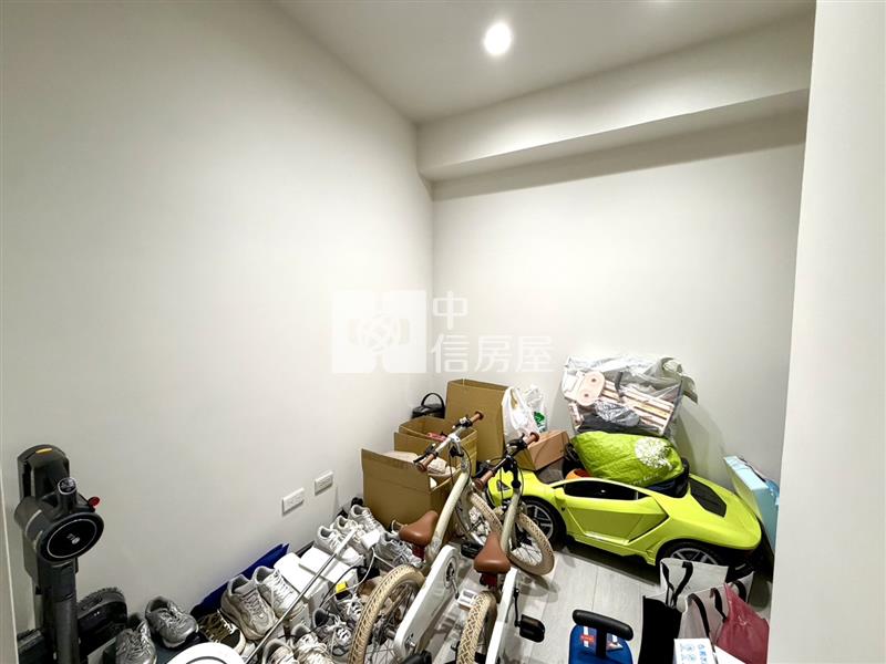 楊梅金溪特區阿麗拉精美3+1房車房屋室內格局與周邊環境