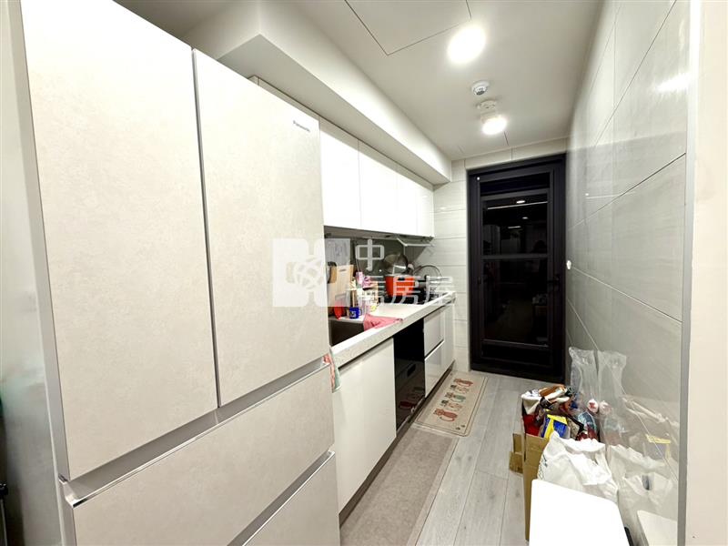 楊梅金溪特區阿麗拉精美3+1房車房屋室內格局與周邊環境