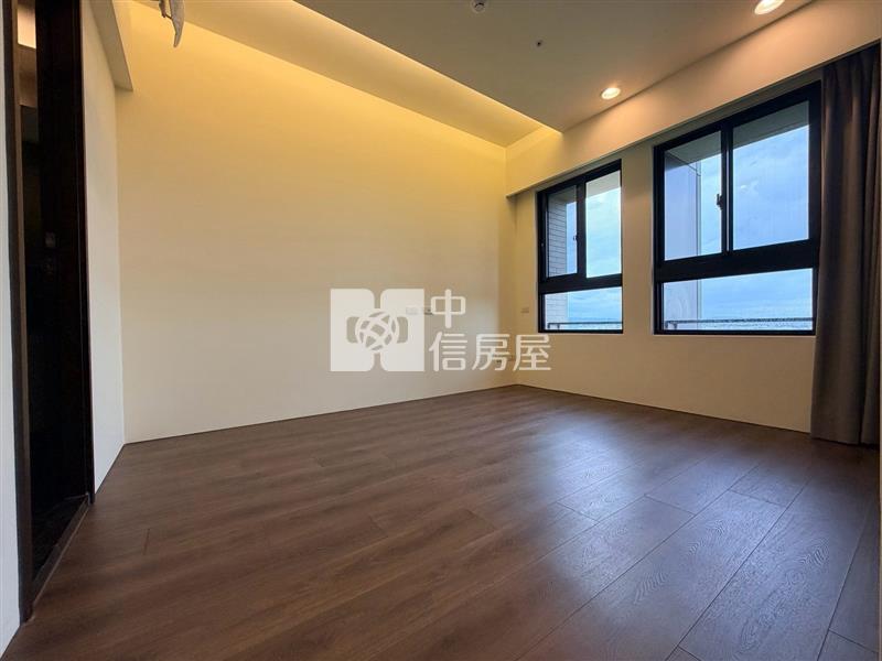千謙苑朝南景觀三房雙平車房屋室內格局與周邊環境