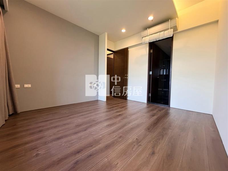 千謙苑朝南景觀三房雙平車房屋室內格局與周邊環境
