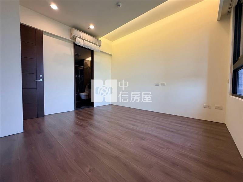 千謙苑朝南景觀三房雙平車房屋室內格局與周邊環境