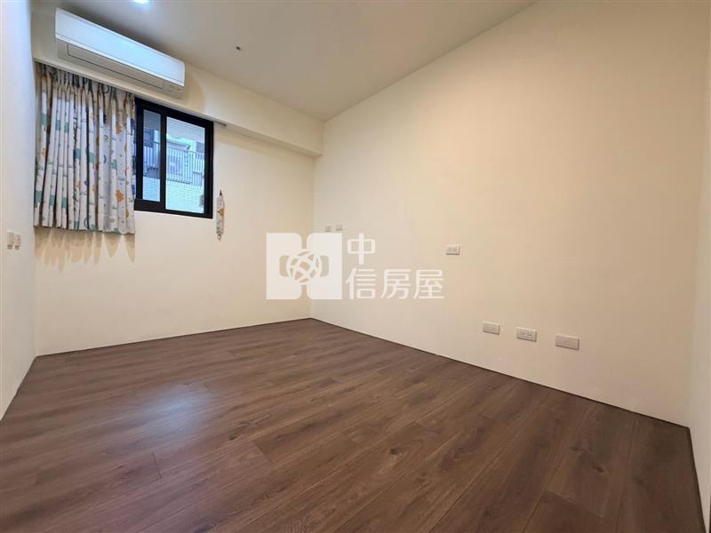 千謙苑朝南景觀三房雙平車房屋室內格局與周邊環境