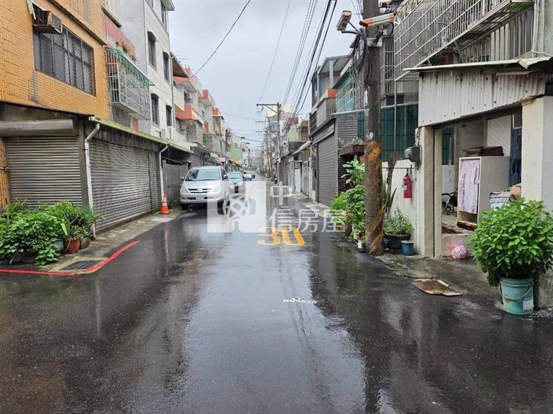 中壢南亞G28捷運面寬車庫透天(中信卓越團隊)房屋室內格局與周邊環境