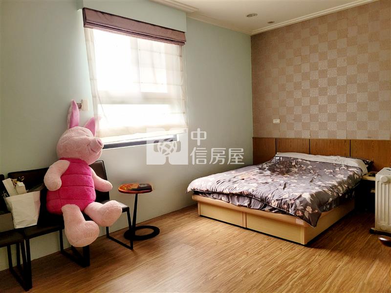大園市區稀有電梯金店面房屋室內格局與周邊環境