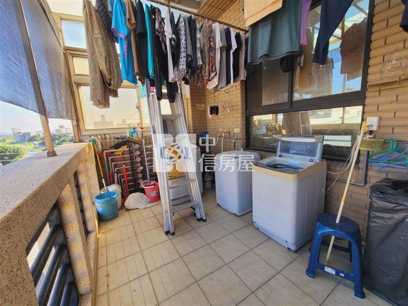 大園市區金店面+15間電梯套房房屋室內格局與周邊環境