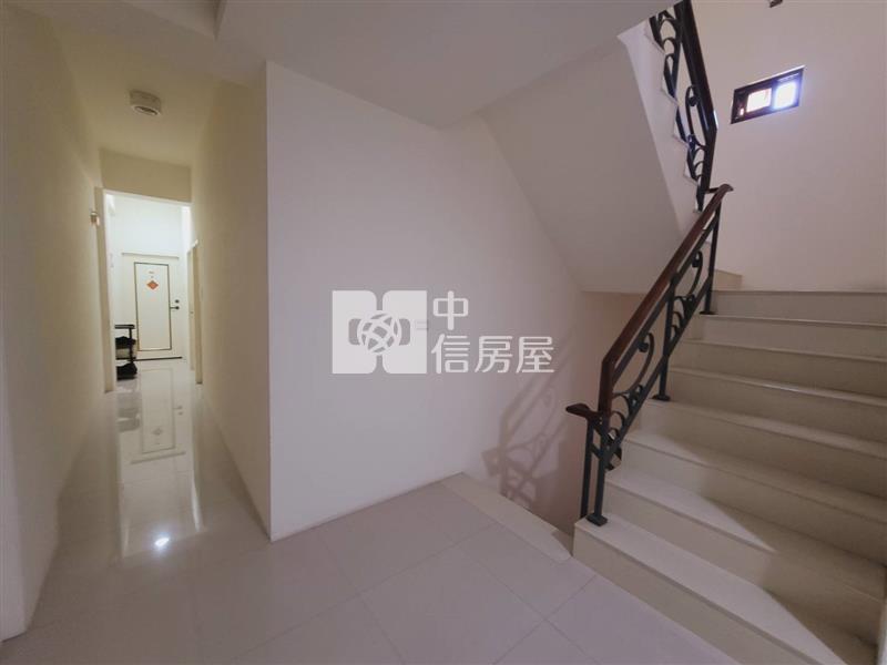 大園市區金店面+15間電梯套房房屋室內格局與周邊環境