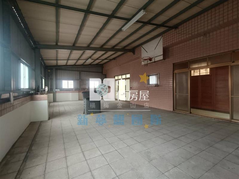 【新夢想】龍校超大面寬合法廠房房屋室內格局與周邊環境