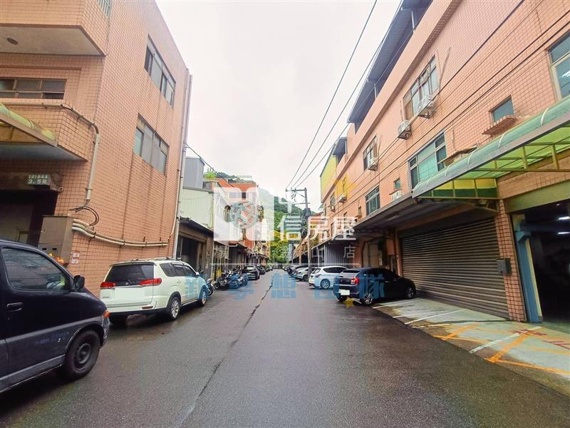 【新夢想】龍校超大面寬合法廠房房屋室內格局與周邊環境