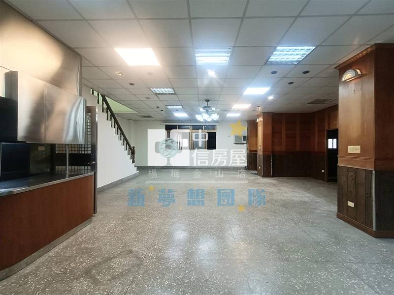 【新夢想】龍校超大面寬合法廠房房屋室內格局與周邊環境
