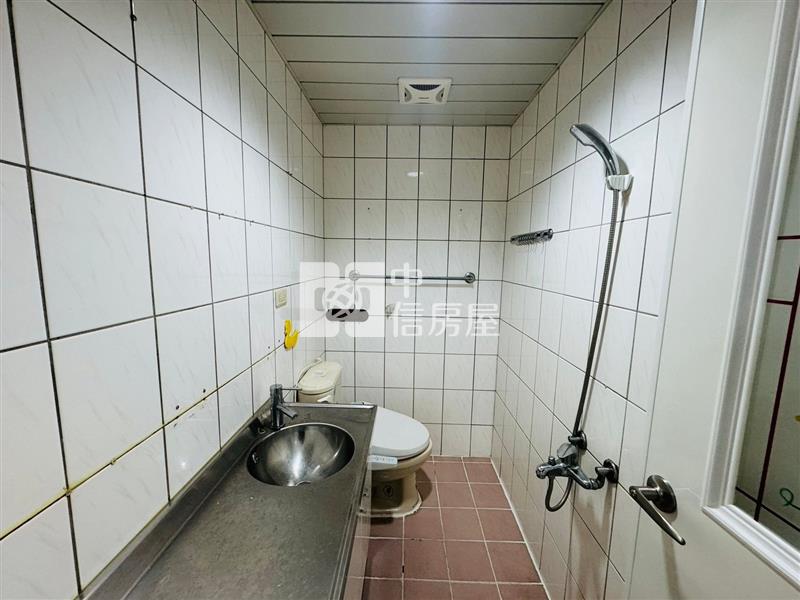 上堤景觀三房房屋室內格局與周邊環境