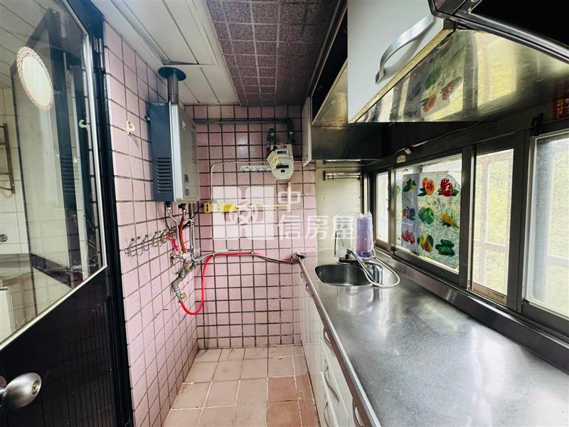 上堤景觀三房房屋室內格局與周邊環境