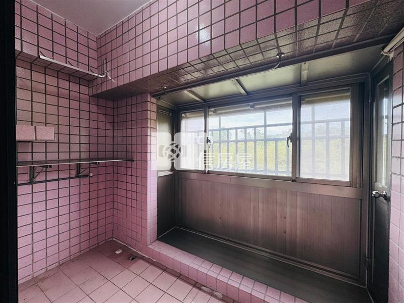 上堤景觀三房房屋室內格局與周邊環境