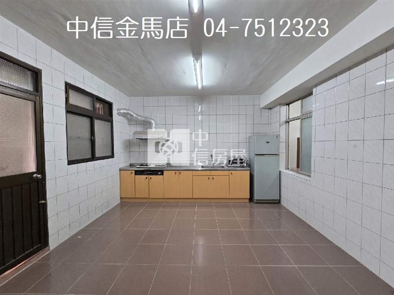 東區互助一街透天房屋室內格局與周邊環境