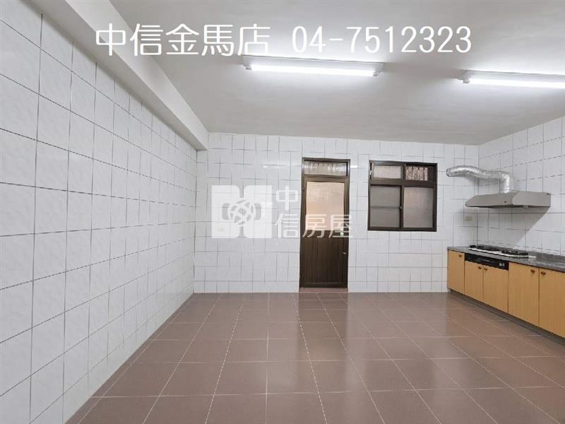 東區互助一街透天房屋室內格局與周邊環境