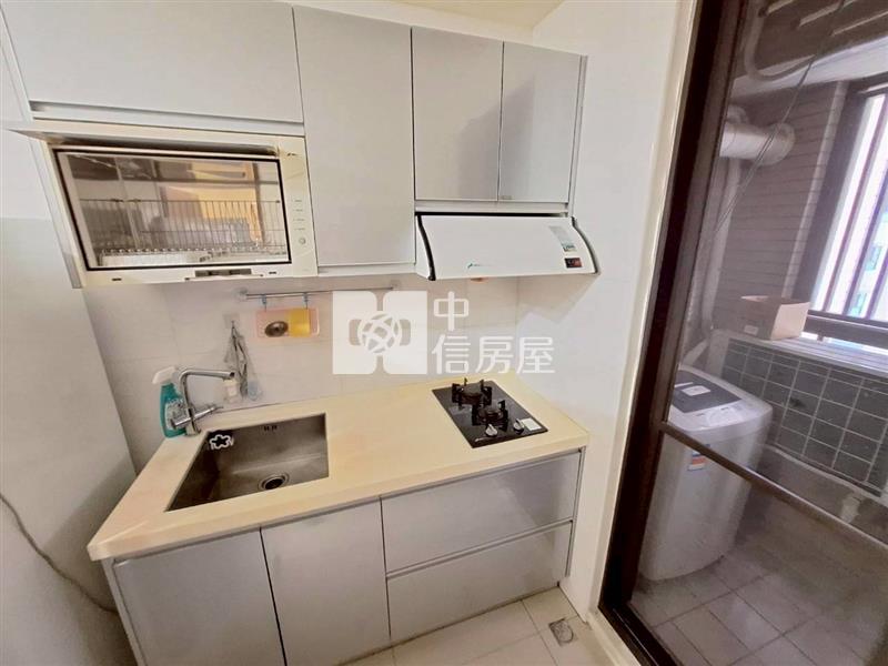 西屯中科國安一路新杜拜朝南2房房屋室內格局與周邊環境