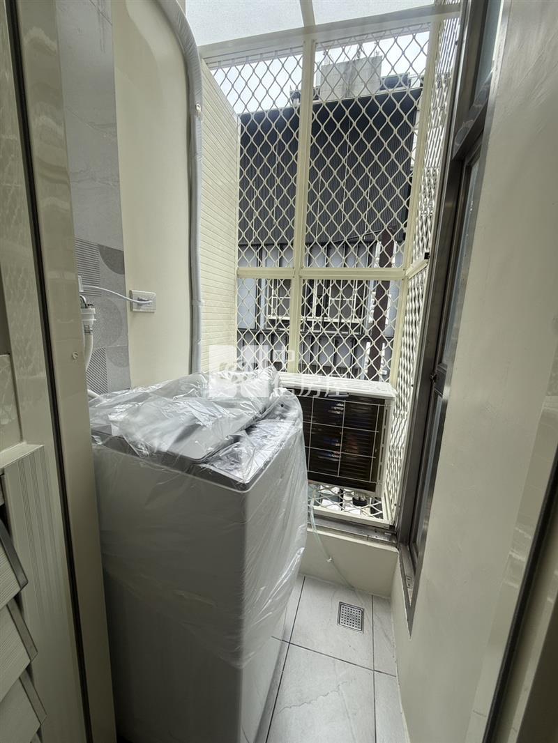 正五權路上近教育大學全新整理收租電梯四套房房屋室內格局與周邊環境