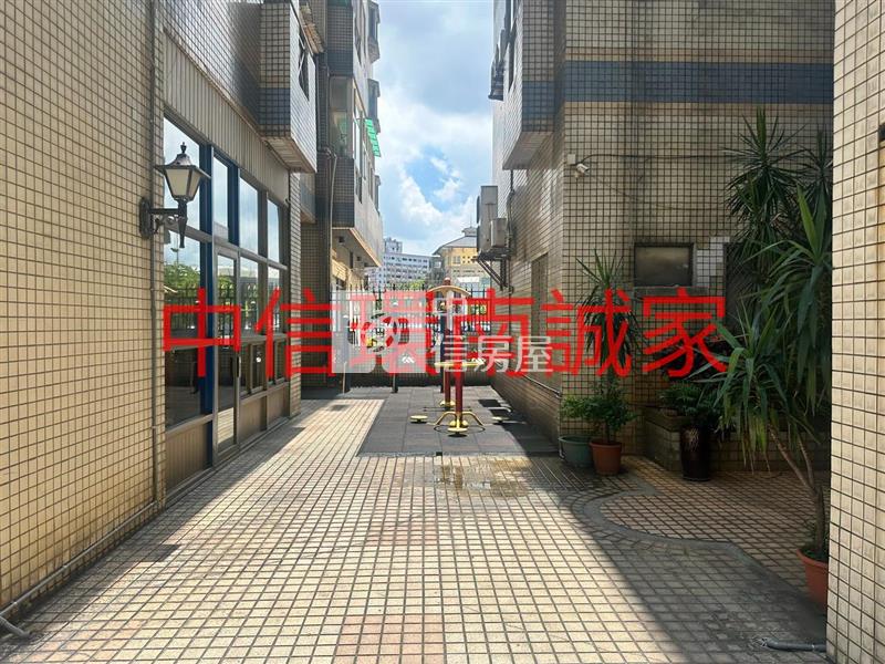SOGO凱薩宮廷毛胚4房車房屋室內格局與周邊環境