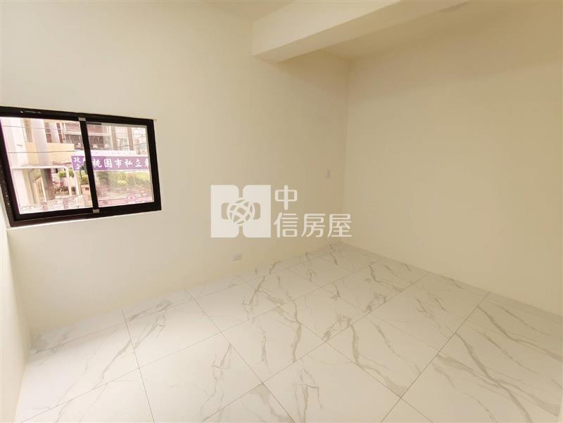 內壢環中商圈活巷整新美透天房屋室內格局與周邊環境