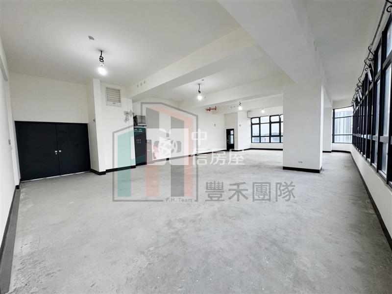 楊梅全新乙工廠辦高樓層整層房屋室內格局與周邊環境