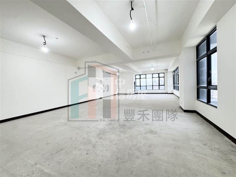 楊梅全新乙工廠辦高樓層整層房屋室內格局與周邊環境
