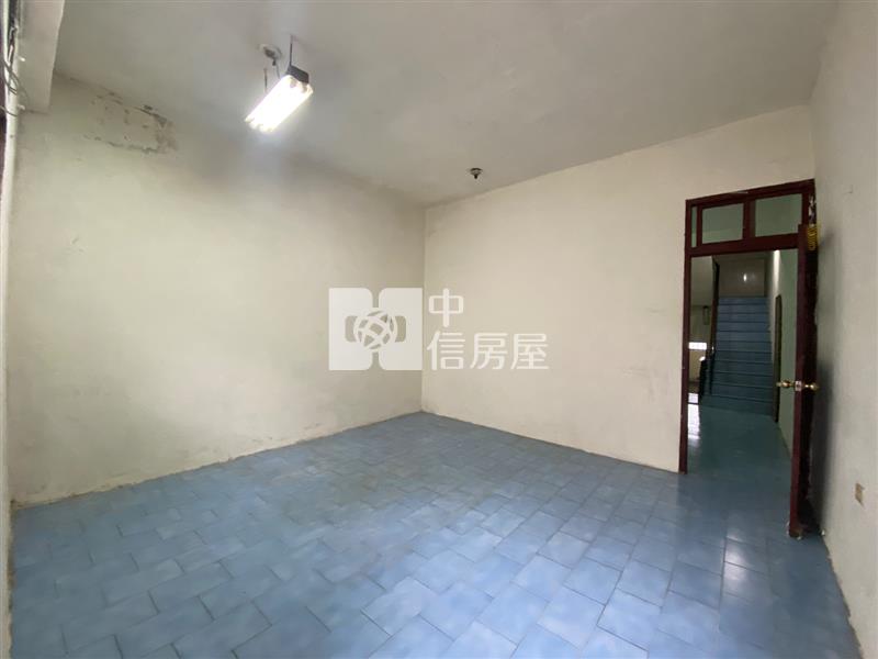 龍潭行政園區旁便宜透天房屋室內格局與周邊環境
