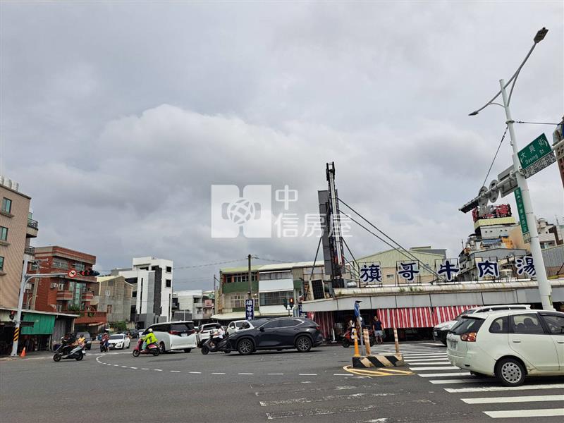 鄭仔寮大港段持分建地房屋室內格局與周邊環境